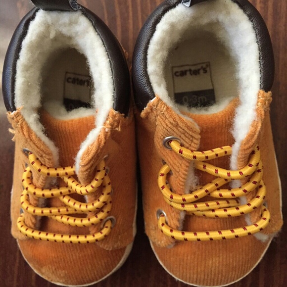 Carter 0-3 Month Boy Booties - Picture 3 of 4